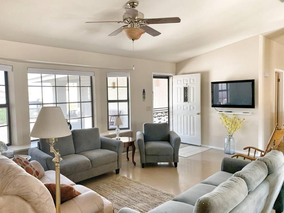 Desert Getaway - Centrally Located, Trail Access Steps Away! Lake Havasu City Exterior foto