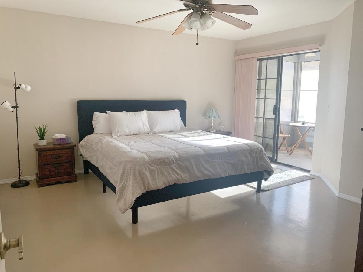 Desert Getaway - Centrally Located, Trail Access Steps Away! Lake Havasu City Exterior foto